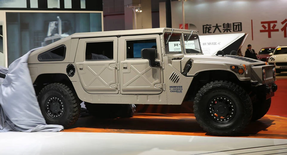 SUV dã chiến "nhái" Hummer cho người giàu Trung Quốc