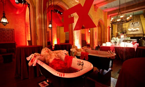 Khách sạn trang trí đón Halloween kinh dị nhất quả đất
