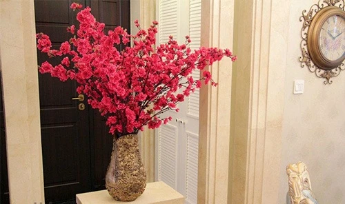 Muôn kiểu trang trí nhà đẹp với hoa đào đón Tết