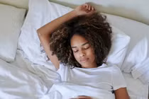 Ngủ nướng cuối tuần có thể không xấu như bạn nghĩ