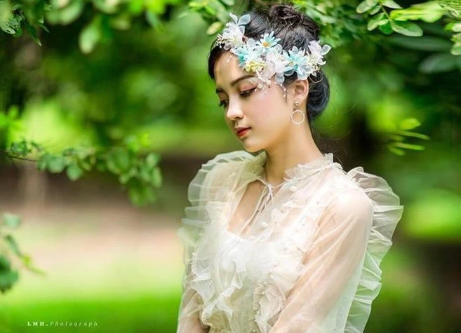 Bạn gái Đức Chinh và những cô gái quê Bắc Giang nổi trên mạng