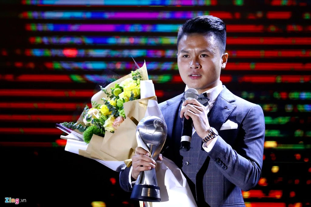 Quang Hải lập cú đúp, Việt Nam vẫn kém Thái Lan 2 giải ở AFF Awards