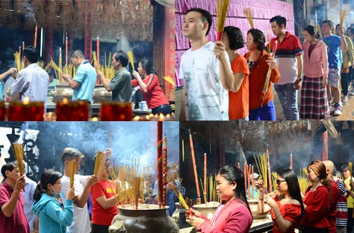 Xếp hàng dài chờ lễ Phật ở các ngôi chùa dịp Tết Kỷ Hợi