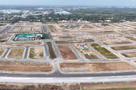 [SPOTLIGHT] Nhà đầu tư ôm nợ ngân hàng khi đất nền Hà Nội, Đồng Nai giảm giá kỷ lục
