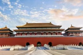 Vì sao Tử Cấm Thành có một tòa nhà lợp ngói đen?