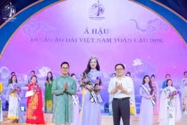 Á hậu Hoàng Thị Thanh Dược lan tỏa tình yêu với áo dài