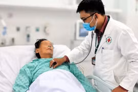 Ngưng tim ngoài đường, người đàn ông được cứu sống qua 'cuộc đua' từng phút