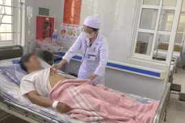 9 người nhập viện cấp cứu do ăn ve sầu ở Quảng Trị