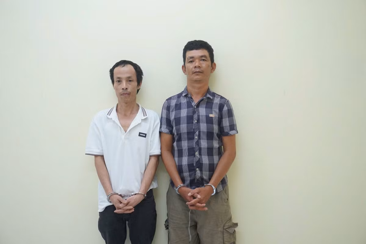 anh-3-tu-trai-qua-ngo-son-ha-tran-nhu-phuoc.jpg