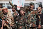 Houthi tấn công căn cứ quân sự ở Yemen, hơn 250 người thương vong