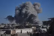  Israel oanh kích Dải Gaza, nhiều người thương vong