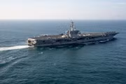 Tàu sân bay USS George Washington của Mỹ tới Trung Đông