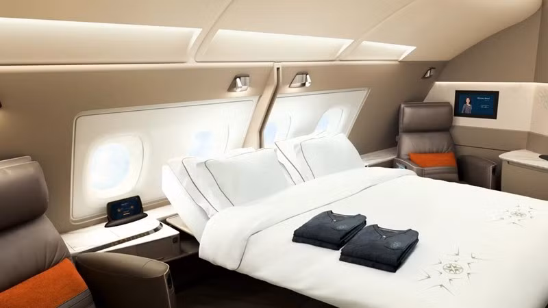 Sử dụng bốn động cơ Rolls-Royce Trent 900 mạnh mẽ, cabin trên Airbus A380 yên tĩnh, thân máy bay làm từ vật liệu composite nhẹ và chắc chắn. Ảnh: AFR