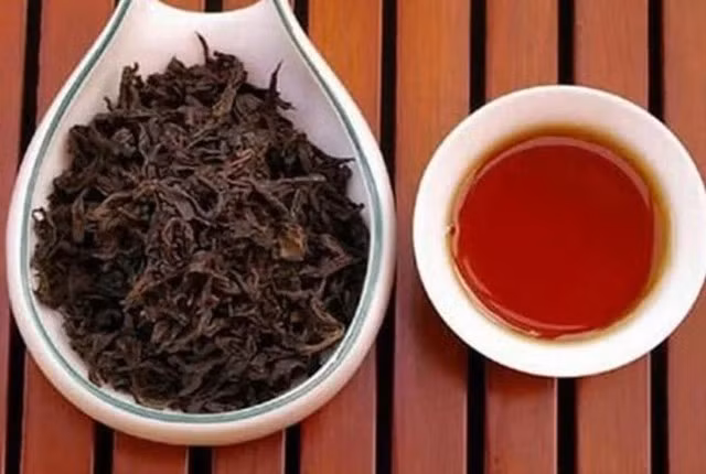 Nằm trong 10 loại trà danh tiếng của đất nước tỷ dân, trà Đại Hồng Bào có chất lượng thượng hạng, xưa chỉ dùng để tiến vua. Ảnh: Sohu