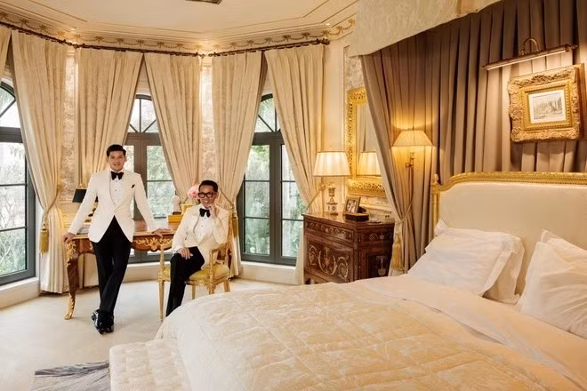 Thái Công cho biết, đây là không gian sống do chính ông kiến tạo cho bản thân sau nhiều năm làm nghề. Ảnh: FBNV
