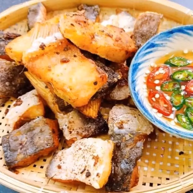 Các món phổ biến từ cá dứa như nấu canh chua, kho tộ, nướng muối ớt hay rim mắm đều giữ được vị béo ngọt đặc trưng. Ảnh: Internet