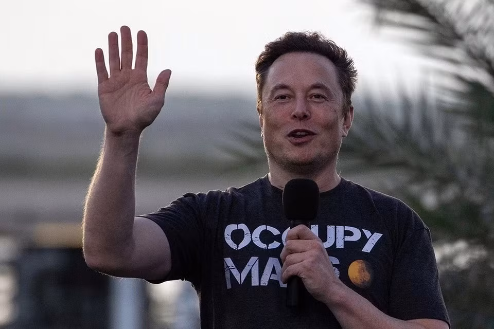 Sau một thời gian gây tranh cãi trong giới chính trị, mới đây Elon Musk tuyên bố trở lại cống hiến trọn vẹn cho Tesla, SpaceX và xAI.