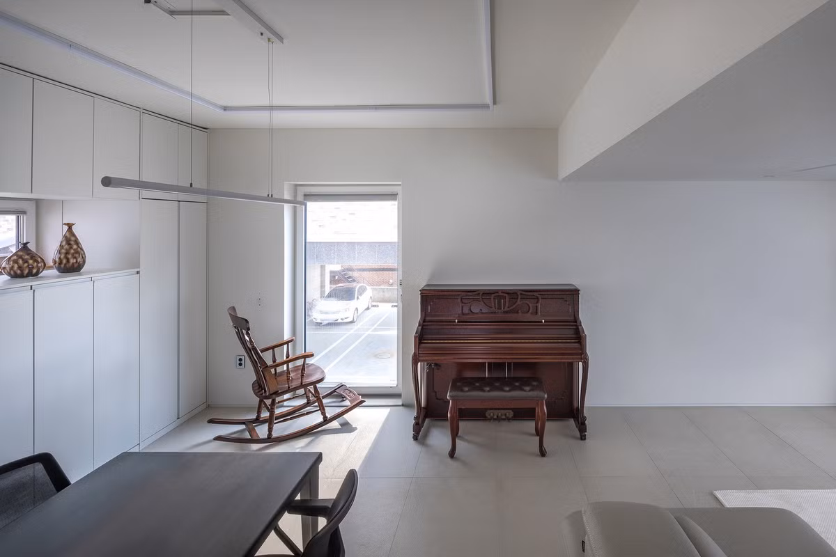 Hệ cửa kính mở rộng các hướng nhìn. Ảnh: Architecture Studio YEIN