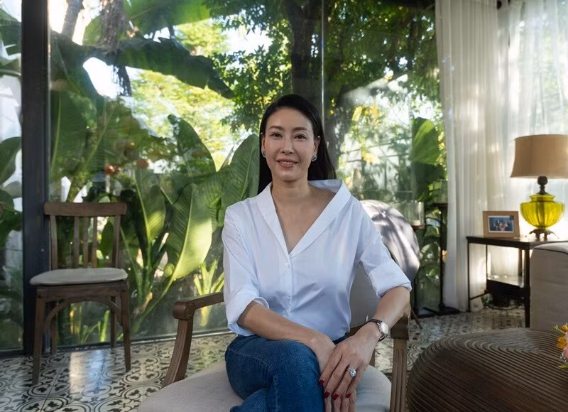 Hoa hậu Hà Kiều Anh cùng gia đình hiện sống trong biệt thự sân vườn 450 m2 tại Thủ Đức, ven sông Sài Gòn. Ảnh: Phunuso