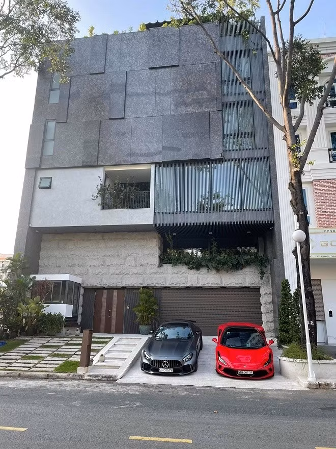 Biệt thự của Đàm Thu Trang - Cường Đô La có vỉa hè rộng rãi. Ảnh: FB Nguyen Quoc Cuong