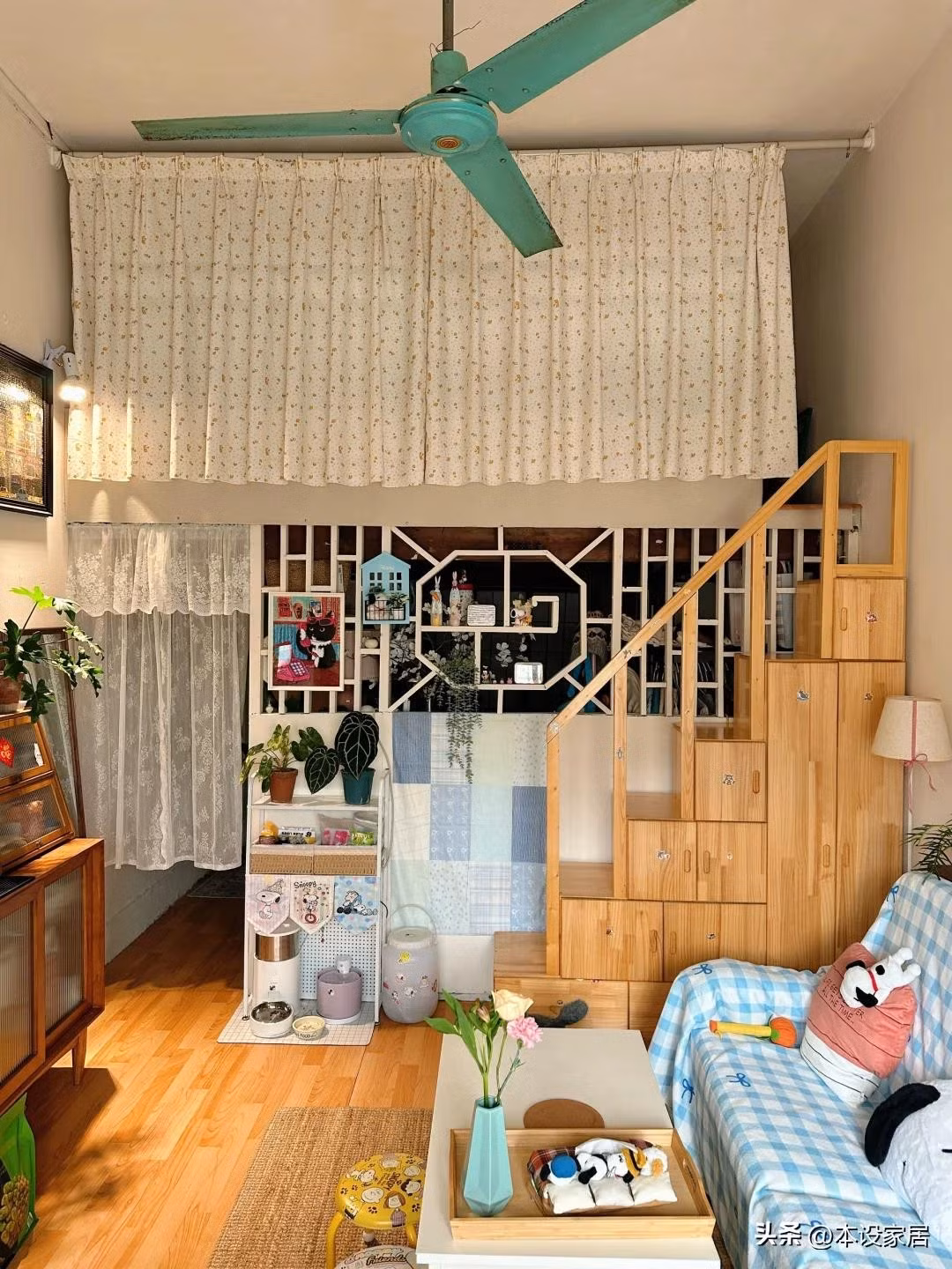 Nội thất hầu hết là đồ cũ được tân trang lại. Ảnh: Sina
