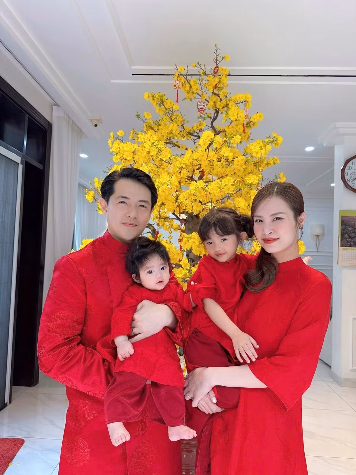 Không chỉ hạnh phúc trong hôn nhân, Đông Nhi - Ông Cao Thắng còn gây chú ý bởi khối tài sản kếch xù. Ảnh: FBNV