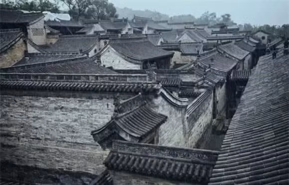 Trên diện tích 250.000m2, các khoảng không gian được tận dụng triệt để với tòa nhà san sát nhau. Ảnh: Sohu