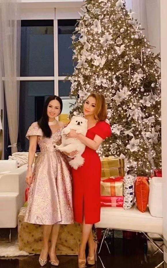 Trong một lần ghé thăm chị gái ở New York, Minh Tuyết đã hé lộ cơ ngơi bề thế của Hà Phương. Ảnh: FBNV
