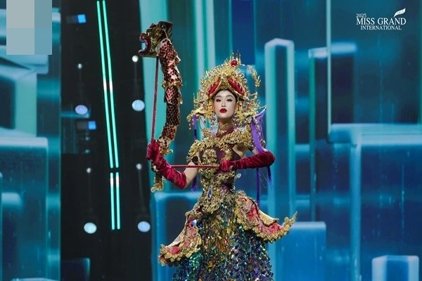 Yến Nhi gây ấn tượng khi thi quốc phục ở Miss Grand International 2025