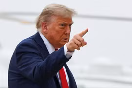 [VIDEO] Tổng thống Trump cảnh báo đưa quân đổ bộ vào Iran nếu không đạt thỏa thuận