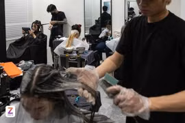 Vì sao khách Trung Quốc sang Việt Nam du lịch chỉ để trải nghiệm...gội đầu?