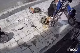 Thợ điện nhanh trí cứu đồng nghiệp thoát chết sau tiếng hét thất thanh
