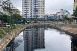 Sông nội đô có còn khả năng sống lại sau bao năm ô nhiễm?