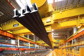 VINMETAL hợp tác với DANIELI sản xuất thép ray đường sắt cao tốc và đô thị