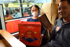 Long Châu chân thành gửi trao Tết ấm, Tết khỏe mạnh đến bà con mọi miền