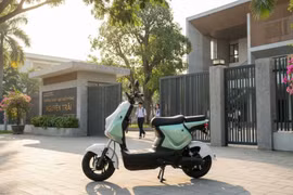Amio S2: Xe điện gọn gàng, an toàn cho lịch đi học hằng ngày