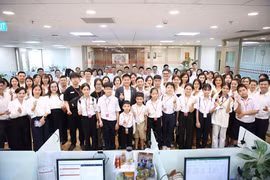 Quỹ Ươm mầm ước mơ SeABank nhận đỡ đầu thêm 10 học sinh nghèo hiếu học