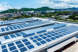Điện mặt trời mái nhà mở thêm lựa chọn để người dân và doanh nghiệp chủ động nguồn năng lượng