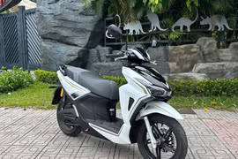 VinFast Kinet hút người trẻ: Dáng “chiến”, máy khỏe, đổi pin chỉ mất vài phút