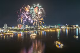 Hệ sinh thái giải trí đêm sôi động tại Sun Elite City góp phần khuấy động thị trường du lịch Quảng Ninh. Ảnh: Ánh Dương.