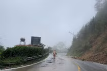 CSGT Phú Thọ đề nghị người dân tạm thời không lên xuống núi Tam Đảo