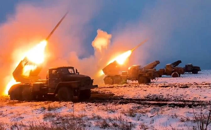 Chiếm Novyi Donbas, quân Nga áp sát thị trấn Dobropolye 4km
