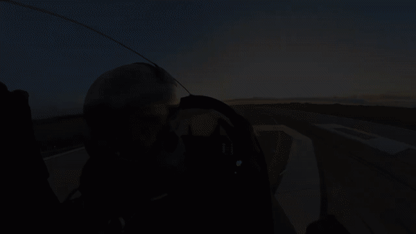 Một trong những tiến bộ quan trọng của Super Rafale là khả năng hoạt động liên kết dữ liệu, có thể kết hợp với máy bay tàng hình không người lái nEUROn.