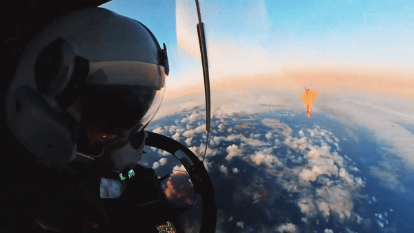Một nâng cấp quan trọng khác của Super Rafale là tích hợp tên lửa hạt nhân siêu thanh ASN4G, đảm bảo Pháp duy trì khả năng răn đe hạt nhân của mình.