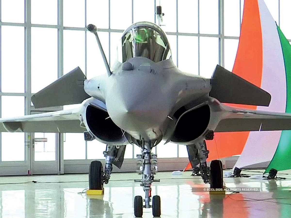 Ấn Độ giải thích việc mua tiêm kích Rafale: Tiền nào của ấy