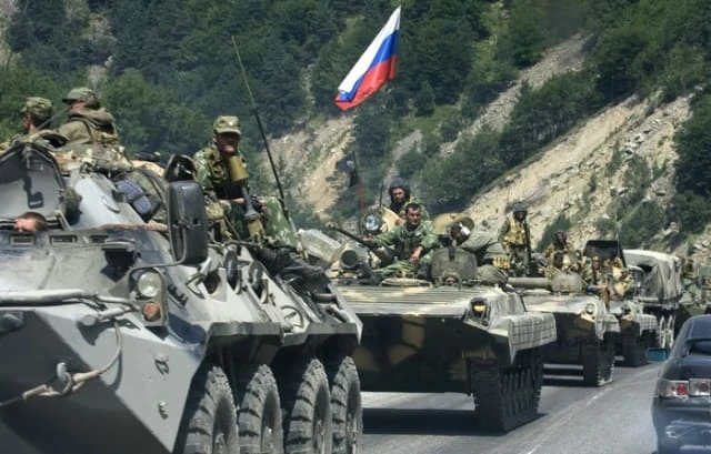 Mỹ và NATO "nghẹt thở" khi Nga đặt sư đoàn xe tăng ở Kaliningrad