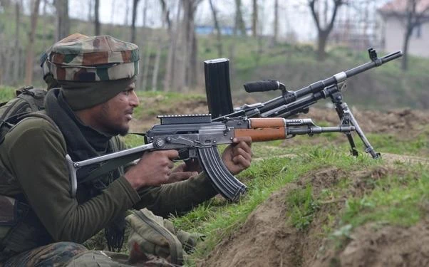Afghanistan khiến Ấn Độ yêu cầu Nga cung cấp khẩn một lô AK-203