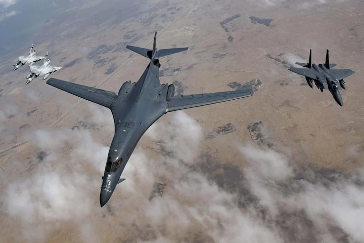 Không phải B-2, B-1B Lancer mới là đối trọng của Mỹ với Tu-160
