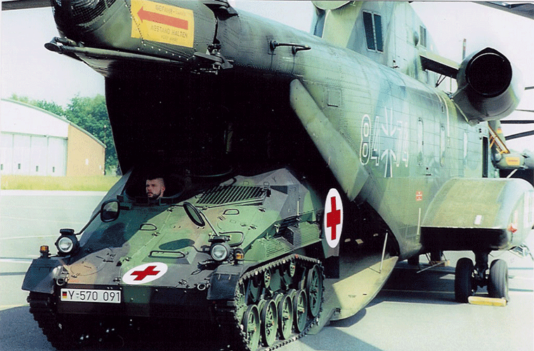 Đến năm 2001, Quân đội Đức đưa vào hoạt động thế hệ dòng xe thiết giáp đổ bộ đường không mang tên Wiesel-2.