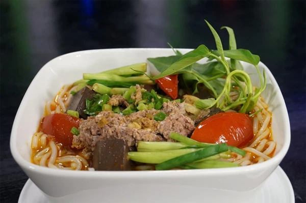 9 món bún phở dân Sài Gòn ăn mãi không biết chán